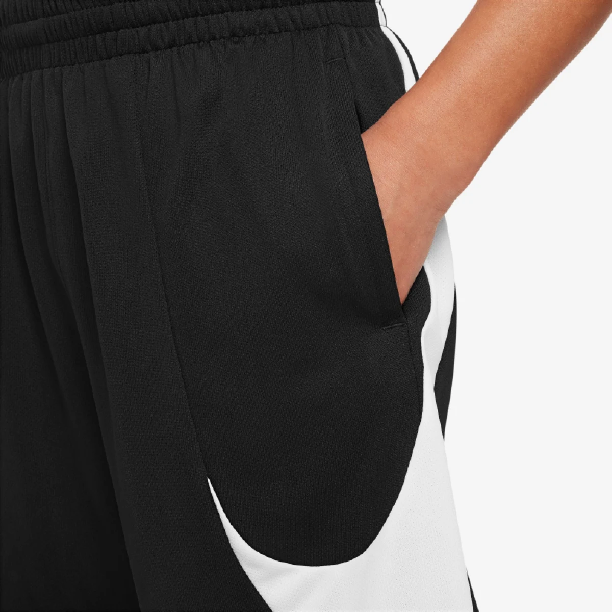 Fiú edzőnadrágok NIKE Multi+ Jr black white black · záber 4