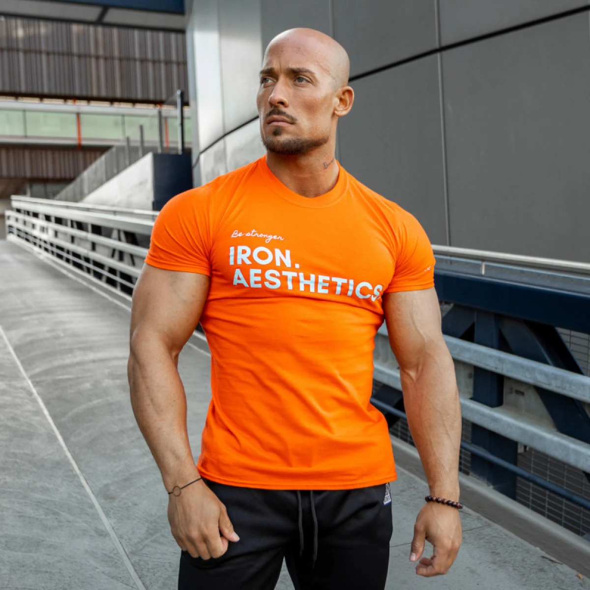 Férfi fitness póló Iron Aesthetics Be Stronger, narancssárga · záber 1