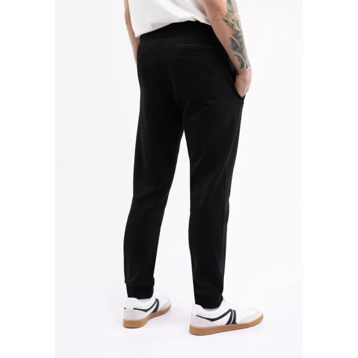 Férfi melegítőnadrágok VOLCANO N-BEN-700-BLACK · záber 2