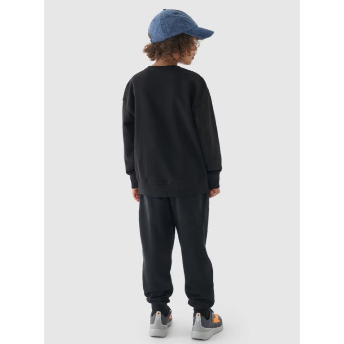 Fiú melegített melegítőnadrágok 4F JUNIOR TROUSERS-JWAW24TTROM761-20S-DEEP BLACK · záber 4