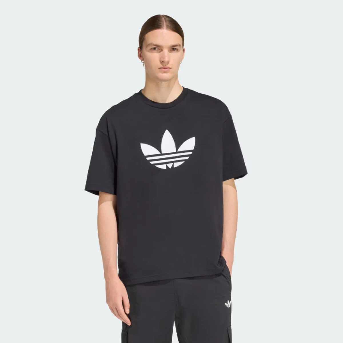 Férfi rövid ujjú póló ADIDAS ORIGINALS TREFOIL T-SHIRT BLACK WHITE · záber 2