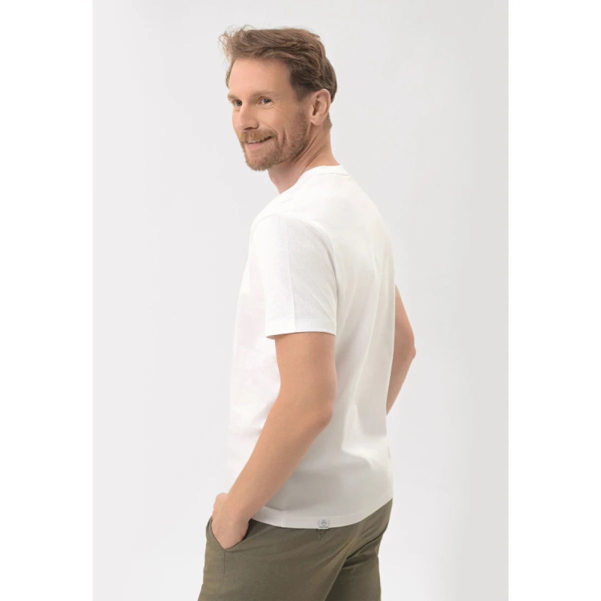 Férfi rövid ujjú V-nyakú póló VOLCANO SLIT-100-WHITE · záber 2
