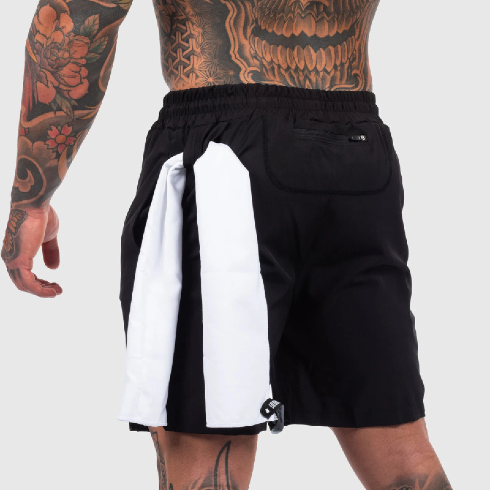 Sportos short Iron Aesthetics Flashlight, fekete · záber 2