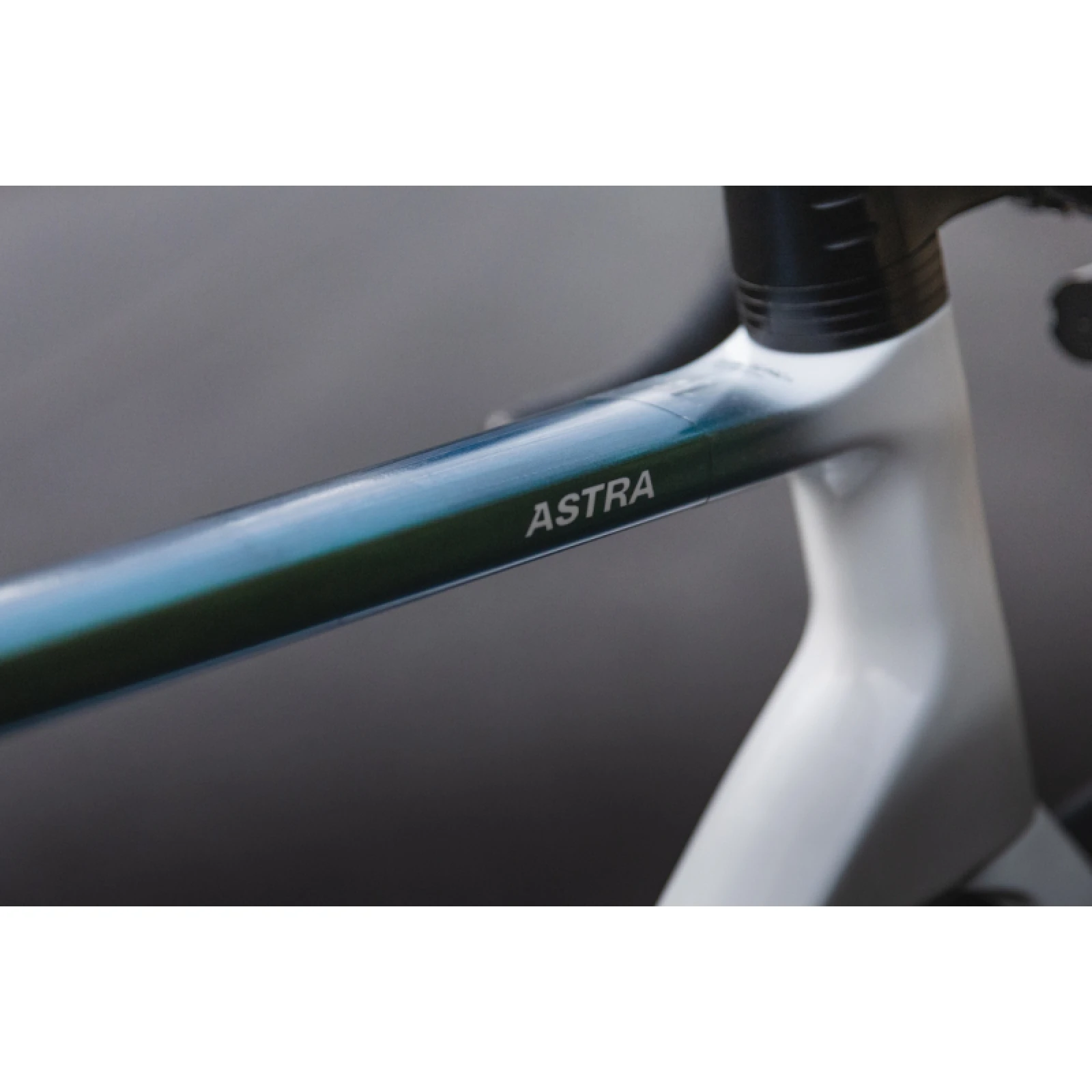 Országúti kerékpár BASSO Astra disc, pop green, Sram Rival eTap AXS, 48 35, 10-36, Microtech MrLite · záber 5