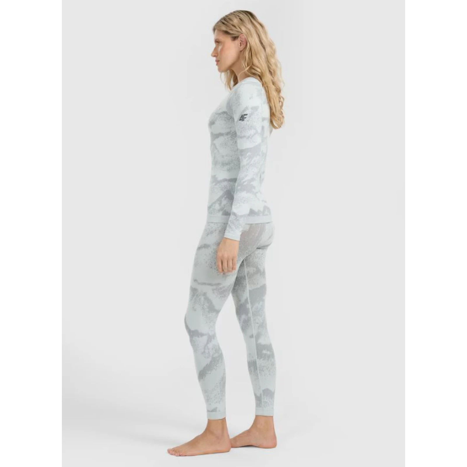 Női thermo nadrág 4F SEAMLESS UNDERWEAR F209-WAW25USEAF209-11A-OFF WHITE ALLOVER · záber 3
