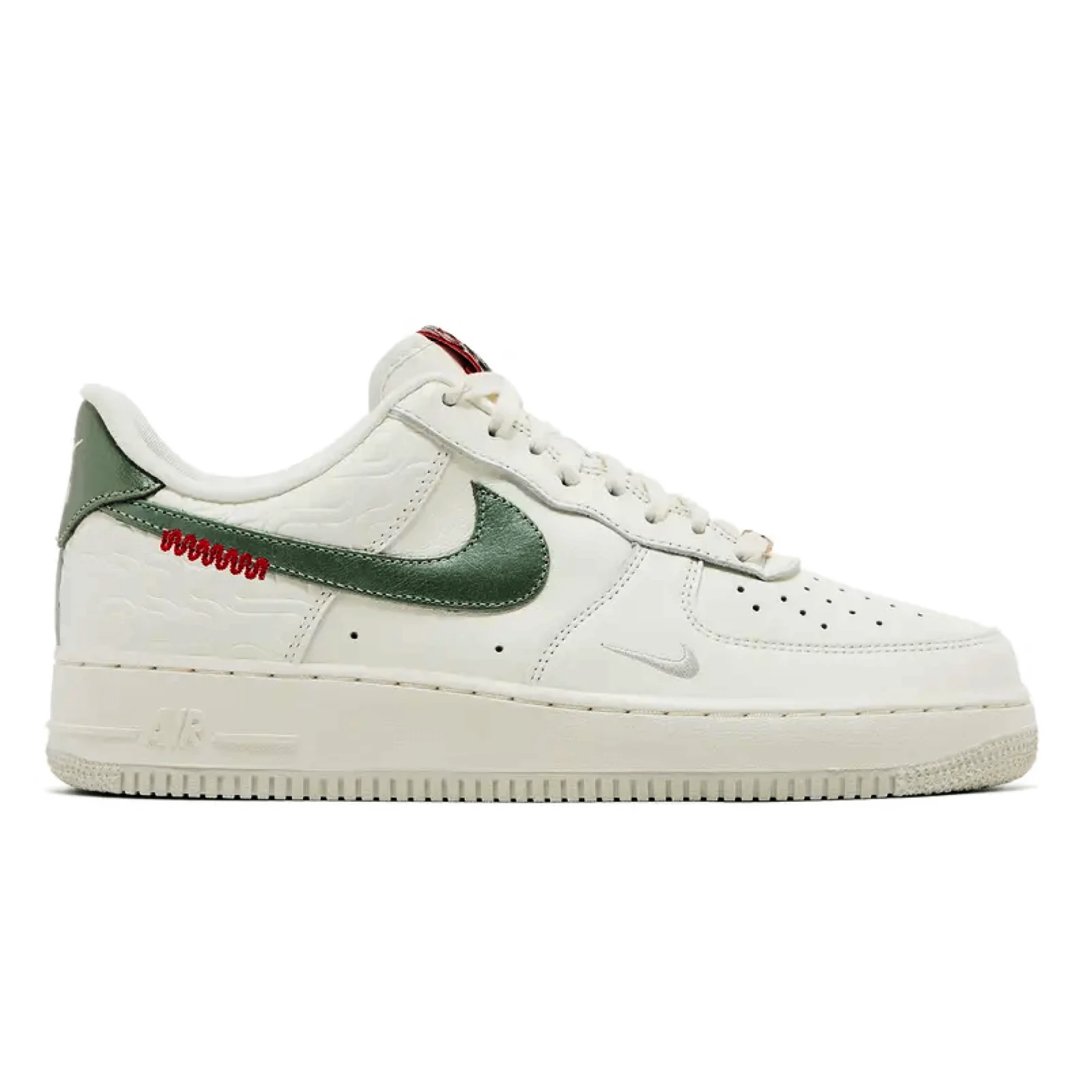 Nike Air Force 1 '07 - 41 · záber 7