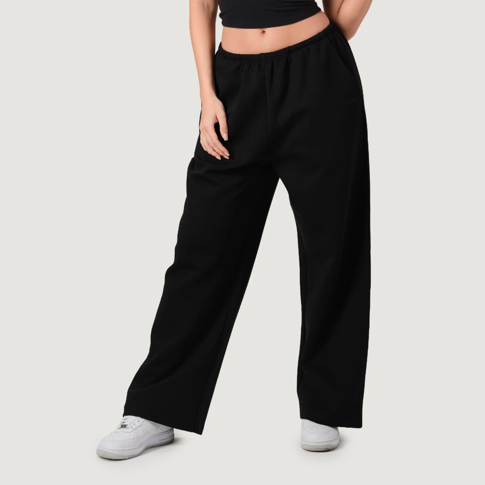 GymBeam Women‘s NEO Joggers Black · záber 3