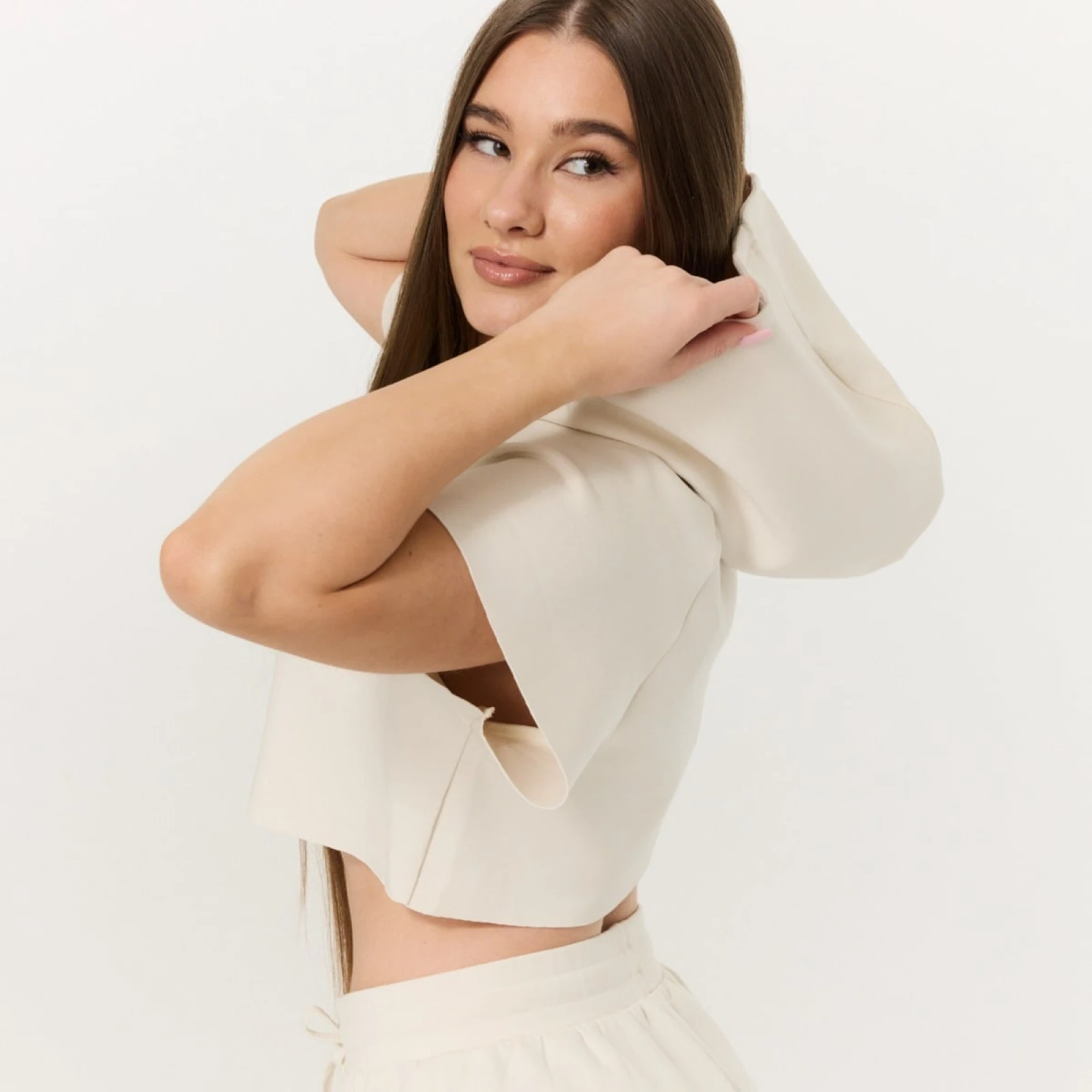 GymBeam Women‘s Relay Cropped Hoodie Pearl · záber 4