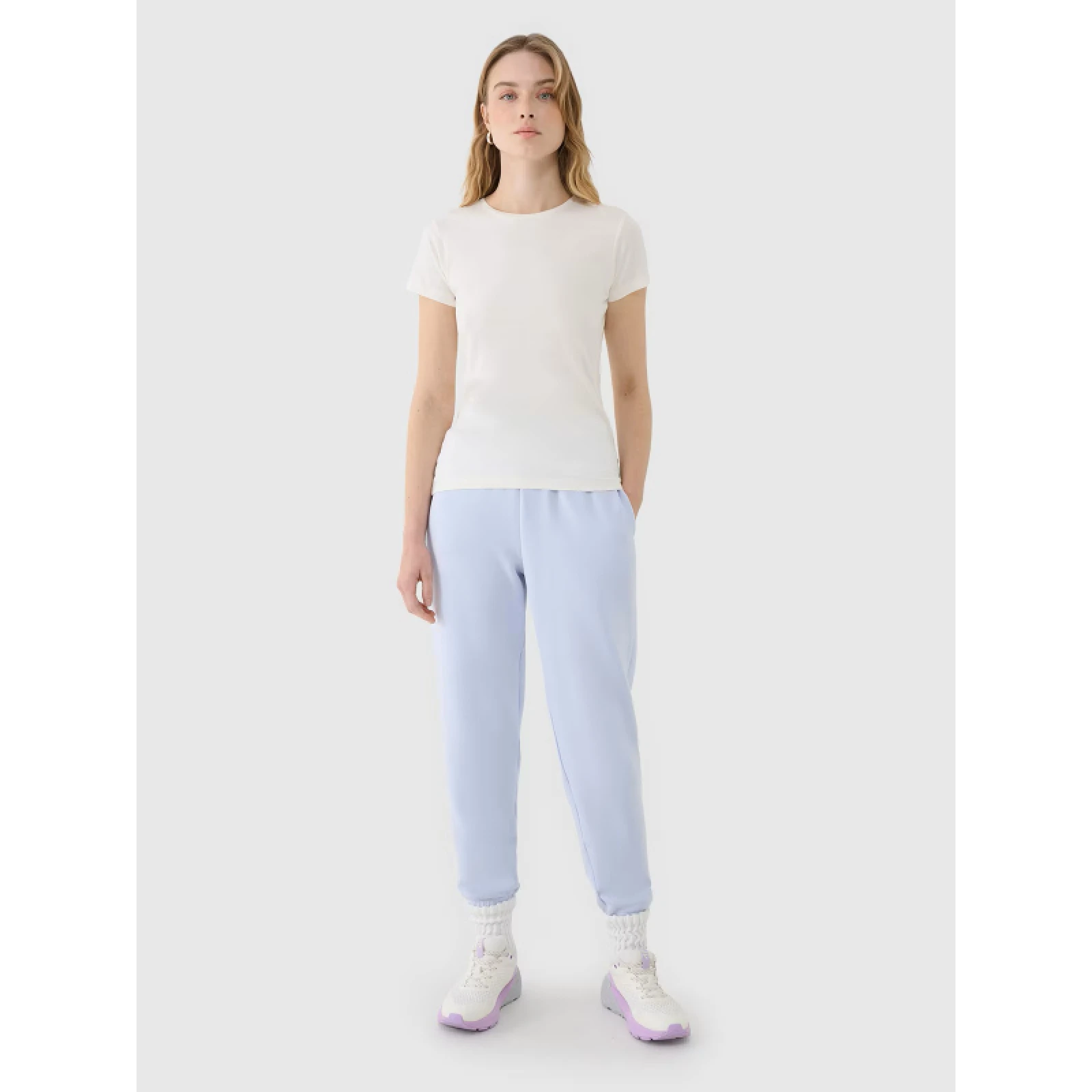 Női rövid ujjú póló 4F TSHIRT F1995-11S-OFF WHITE · záber 4