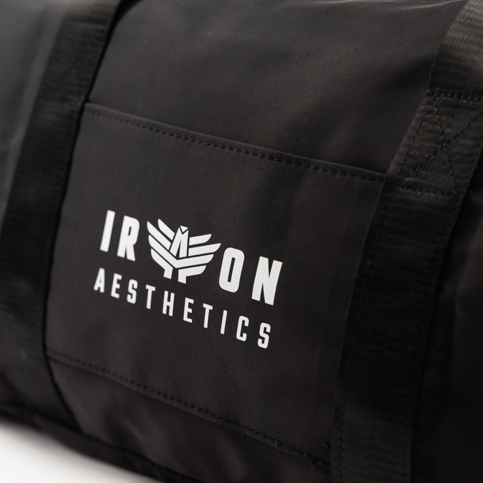 Sporttáska Iron Aesthetics Trainer, fekete · záber 4
