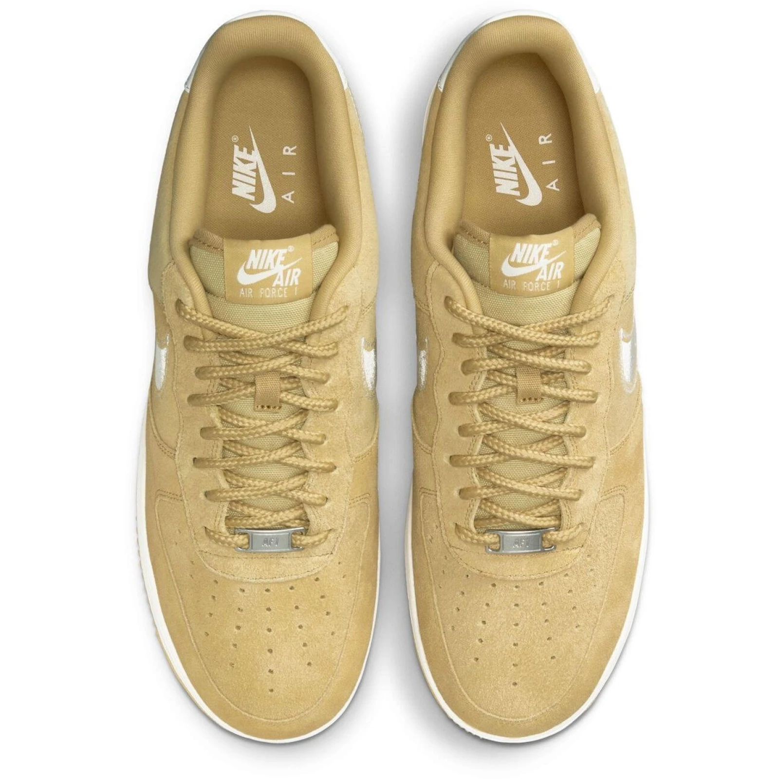 Nike Air Force 1 '07 LV8 - 41 · záber 10