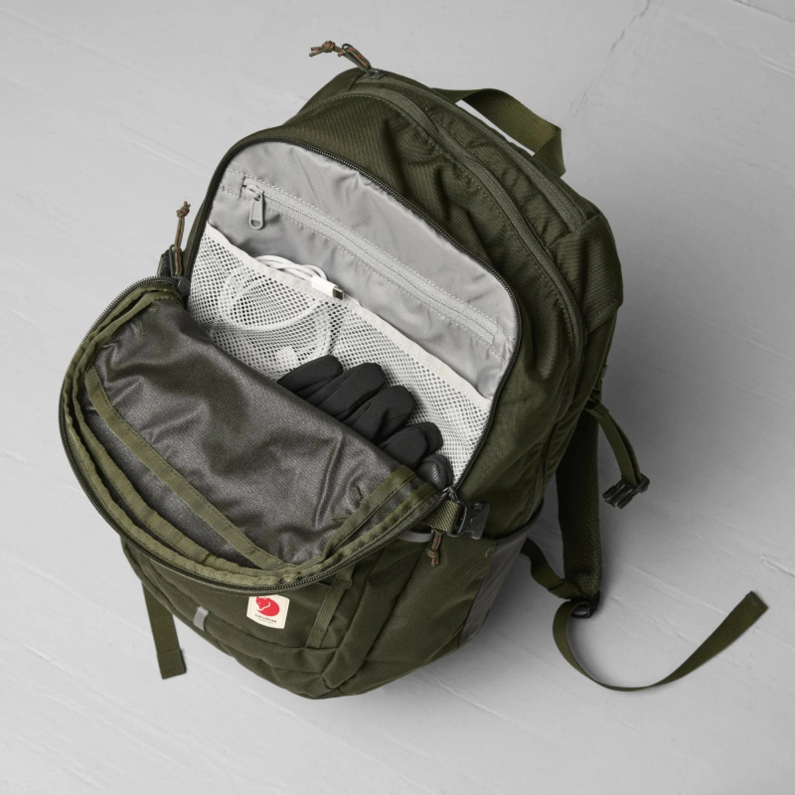 Hátizsák FJALLRAVEN Skule 28 - basalt · záber 4