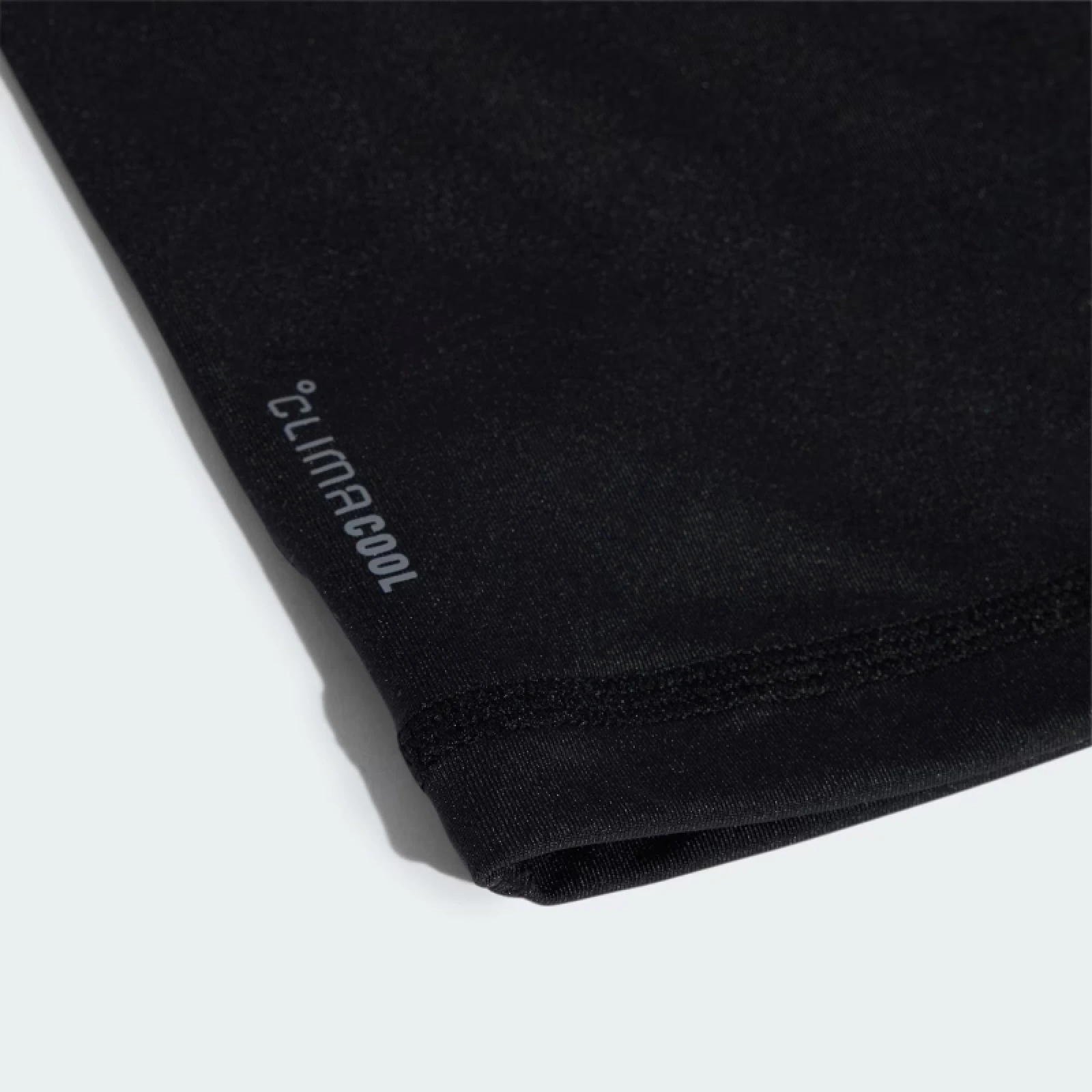 Többfunkciós sál ADIDAS C.C NECK SLEEVE BLACK REFSIL · záber 3