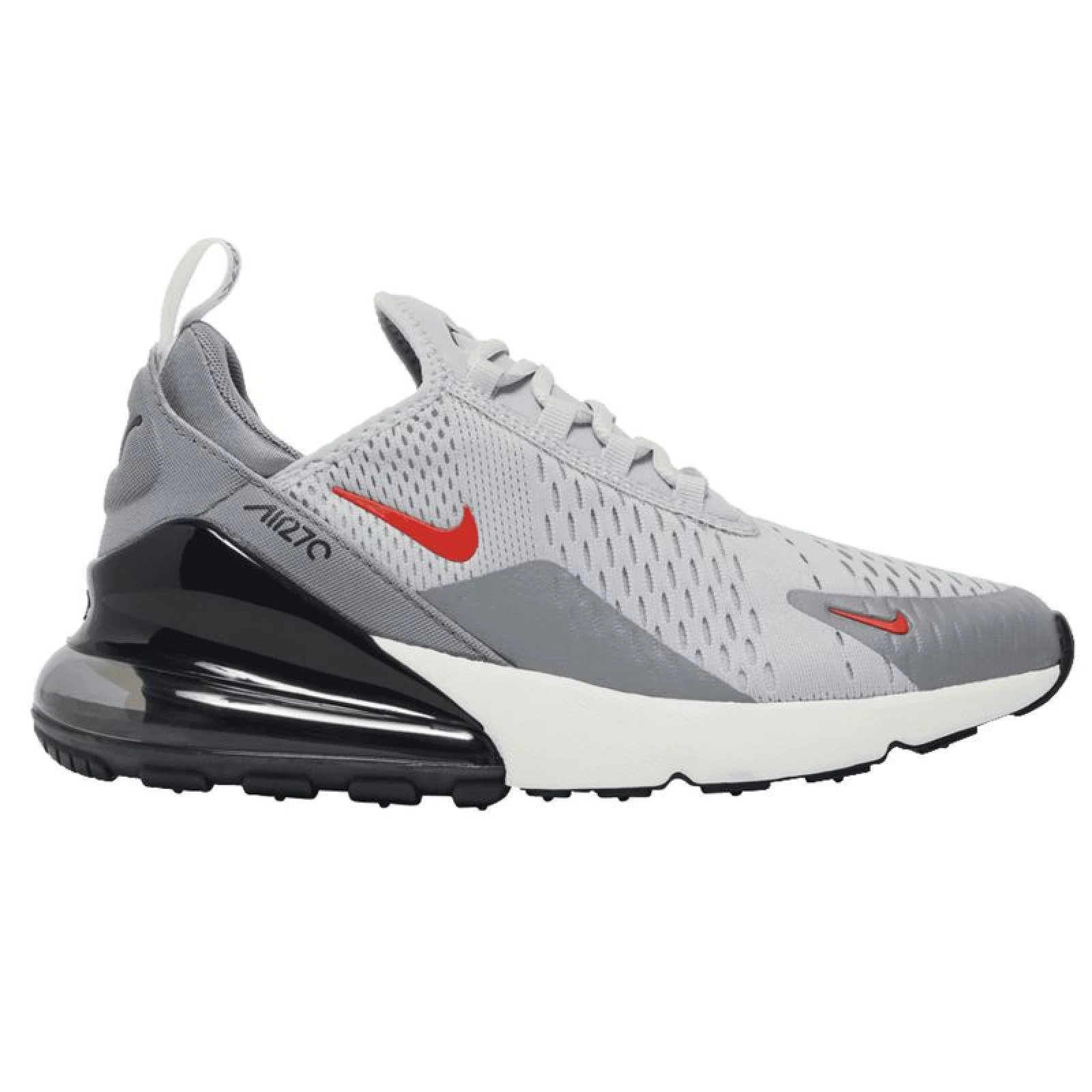Nike Air Max 270 - 42 · záber 1