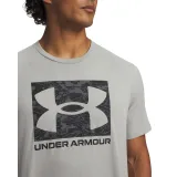 Férfi rövid ujjú póló UNDER ARMOUR UA ABC CAMO BOXED LOGO SS-GRY · záber 7