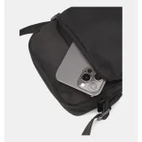 Kis válltáska UNDER ARMOUR UA Essential Ripstop XB · záber 5