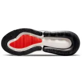 Nike Air Max 270 - 42 · záber 3