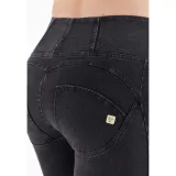 Női jeggings nadrág FREDDY WR.UP® superskinny push up 7 8 jeggings with high waist and zip-Black · záber 7
