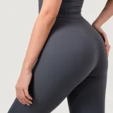 GymBeam Women‘s NEO Leggings Iron · záber 4