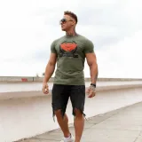 Férfi fitness póló Iron Aesthetics Triumph, katonazöld · záber 2