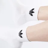 Zoknik ADIDAS ORIGINALS 3 PACK - MID ANKLE SCK-WHIT · záber 5