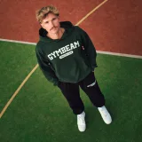 GymBeam Varsity Hoodie Green · záber 2