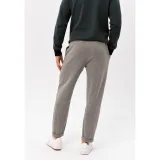 Férfi melegítőnadrágok VOLCANO ELEGANT-702M-GREY MEL · záber 2