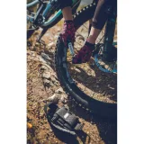 CO2 pumpa kerékpárhoz (inflátor) LEZYNE TWIN KIT 25G · záber 5