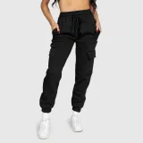 Női melegítőnadrág Iron Aesthetics Cargo, fekete · záber 3