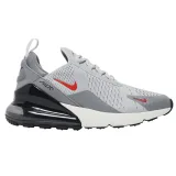 Nike Air Max 270 - 42 · záber 1