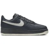 Nike Air Force 1 '07 - 41 · záber 3