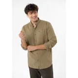 Férfi hosszú ujjú ing VOLCANO K-VINCES-BEIGE · záber 2