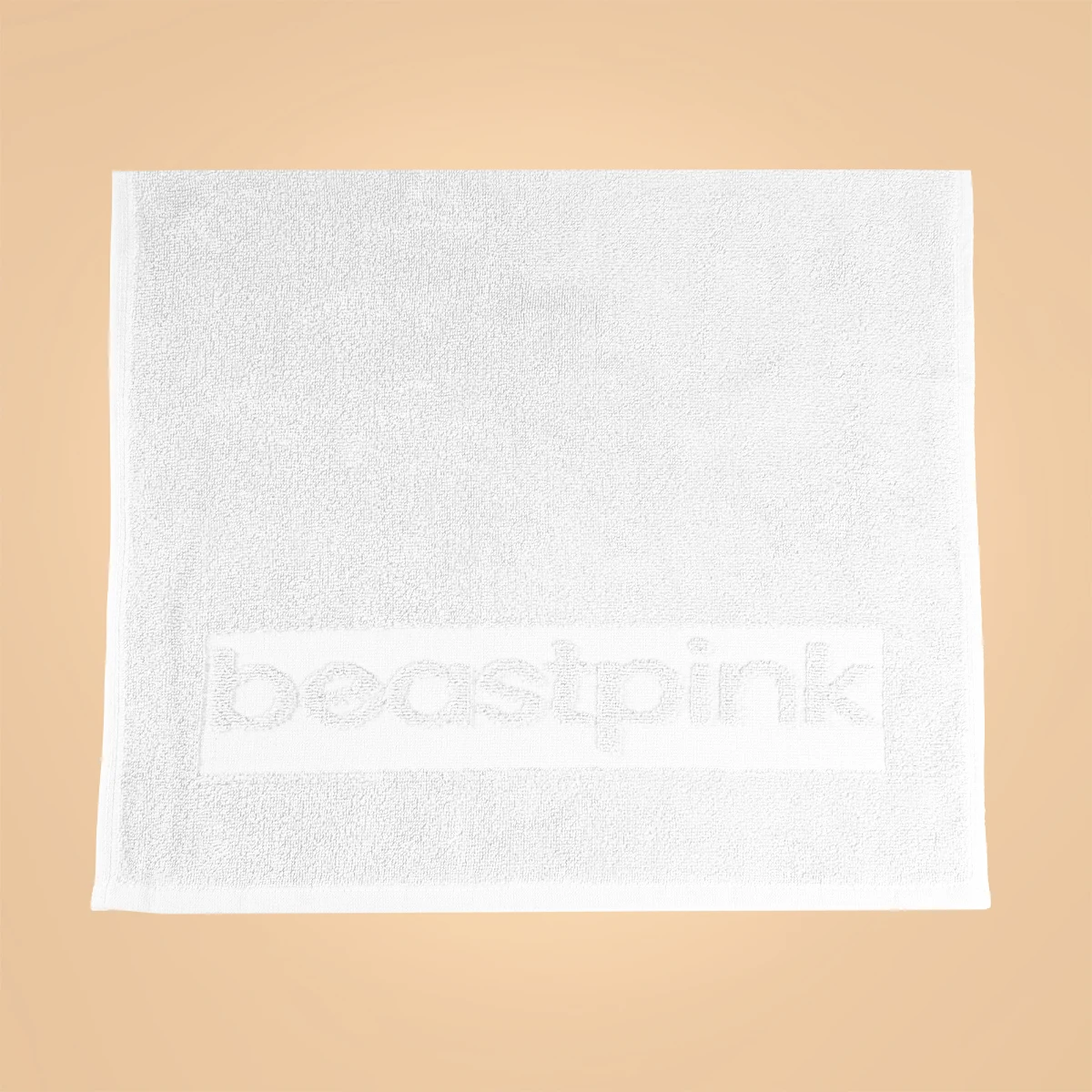 BeastPink Mini Fitness Towel White · záber 2
