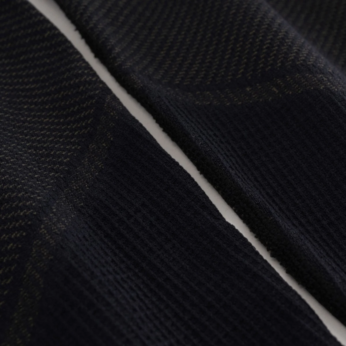 Champion Seamless Base Layer Leggings Thermo Black - Rozmiar: XL, XXL | Kolor: Czarny | Waga: 0,194 g · záber 4