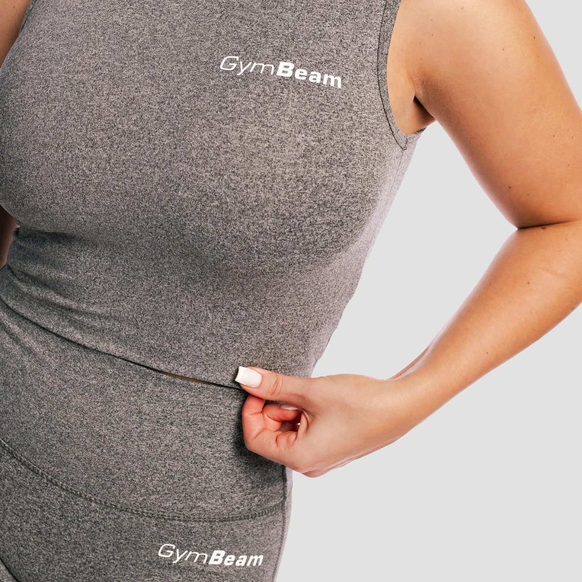 GymBeam Women‘s Core Croptop Storm - Rozmiar: XS | Kolor: Szary | Waga: 0,072 g · záber 2