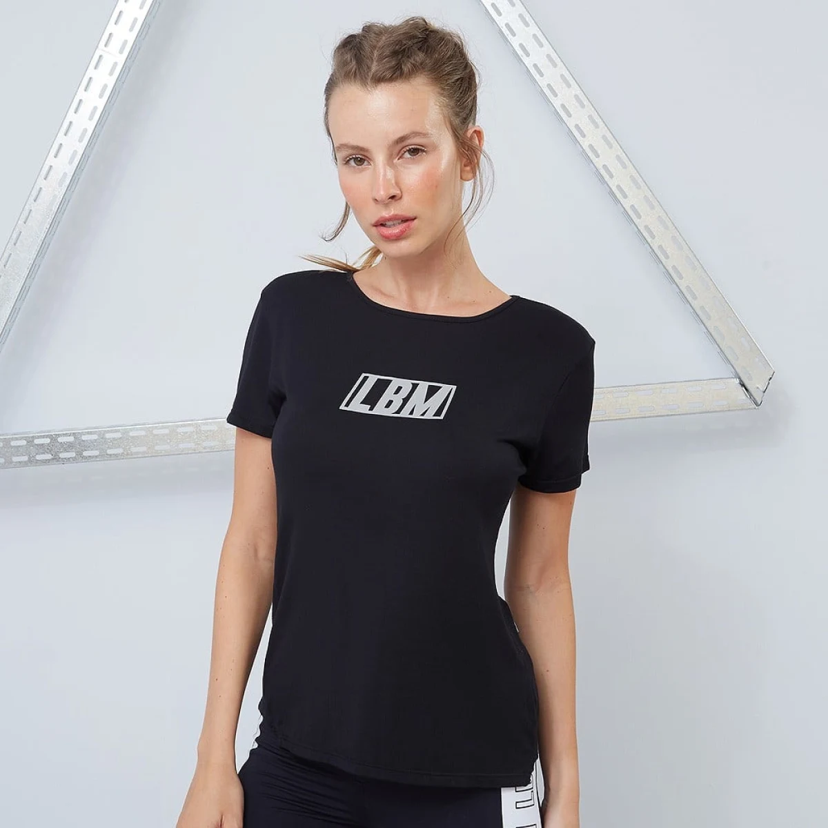 LABELLAMAFIA Koszulka damska Essentials Black · záber 1