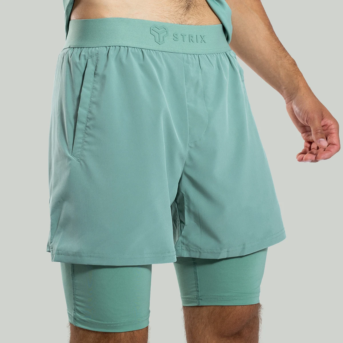 STRIX ULTRA 2in1 Shorts Agave · záber 2