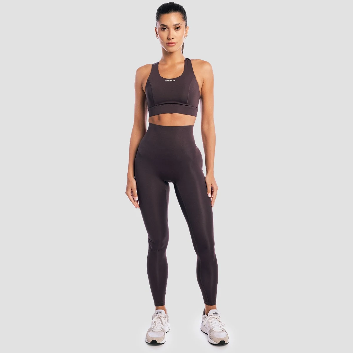 GymBeam Aura Sports Bra Tee Brown - Rozmiar: M | Kolor: Brązowy | Waga: 0,133 g | Opakowanie: 120 · záber 4