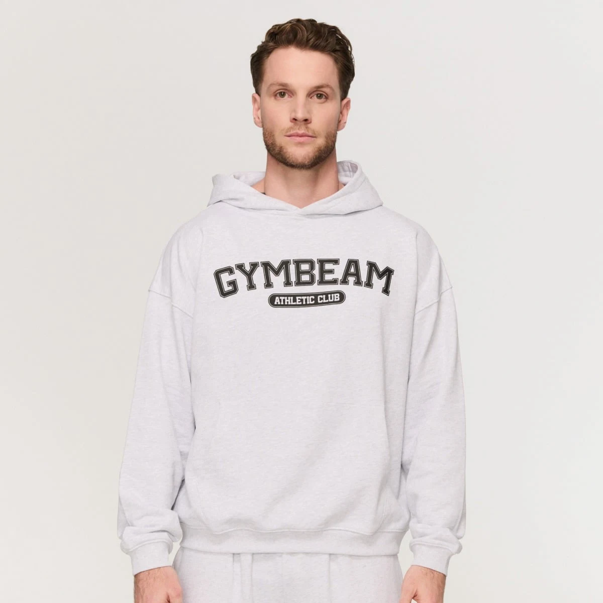 GymBeam Varsity Hoodie Grey - Kolor: Szary | Waga: 0,8002 g | Opakowanie: 18 · záber 1