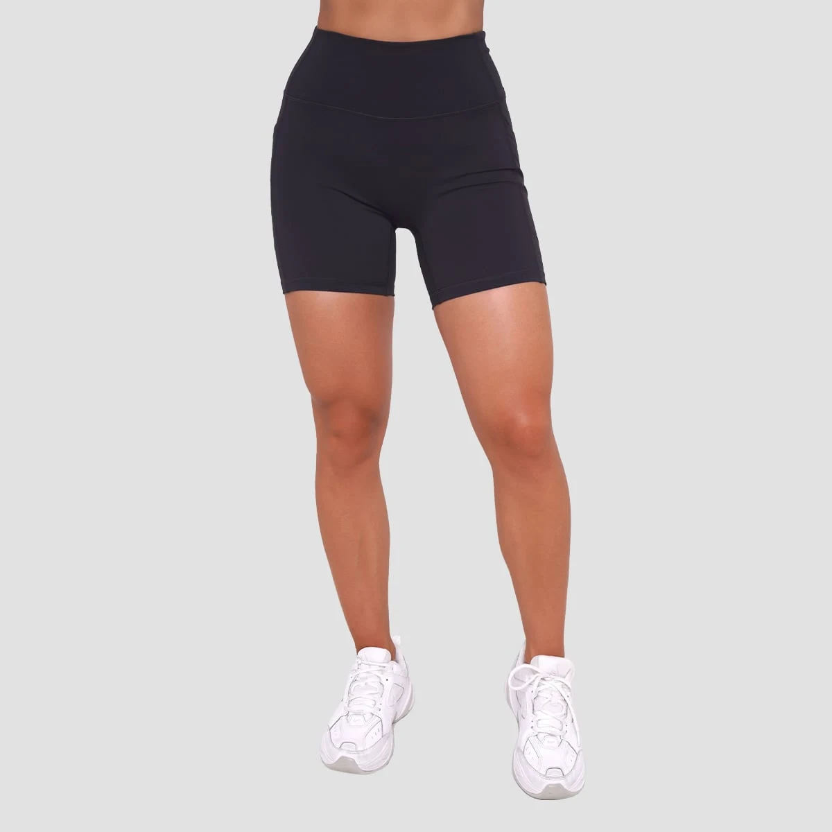 GymBeam Women‘s Ignite Shorts Black - Rozmiar: S | Kolor: Czarny | Waga: 0,1 g | Opakowanie: 140 · záber 1