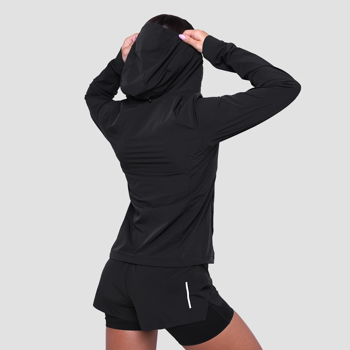 GymBeam Women‘s Pulse Running Jacket Black - Rozmiar: L | Kolor: Czarny | Waga: 0,22 g | Opakowanie: 55 · záber 3