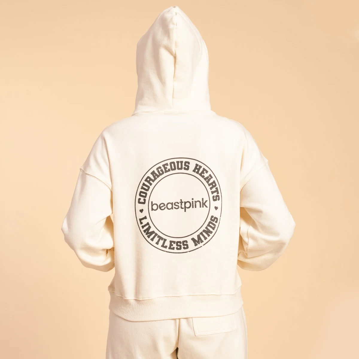 BeastPink Women‘s Serenity Hoodie Ivory - Rozmiar: XXL | Kolor: Béžová | Waga: 0,679 g · záber 4