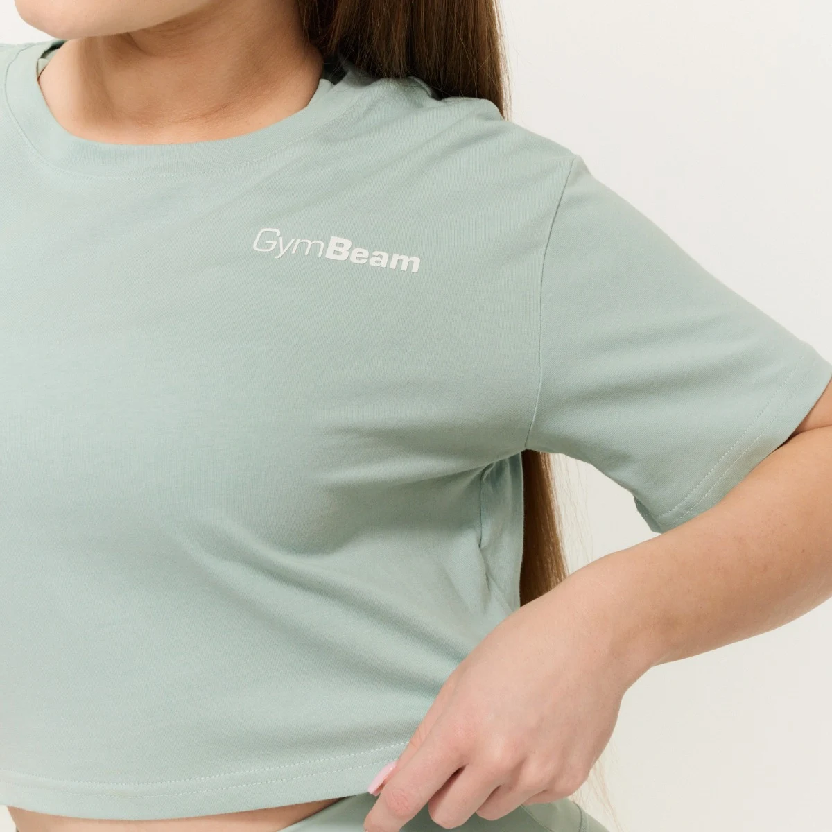 GymBeam Women‘s Limitless Cropped T-shirt Eucalypt - Rozmiar: XL | Kolor: Zielony | Waga: 0,14 g | Opakowanie: 120 · záber 3