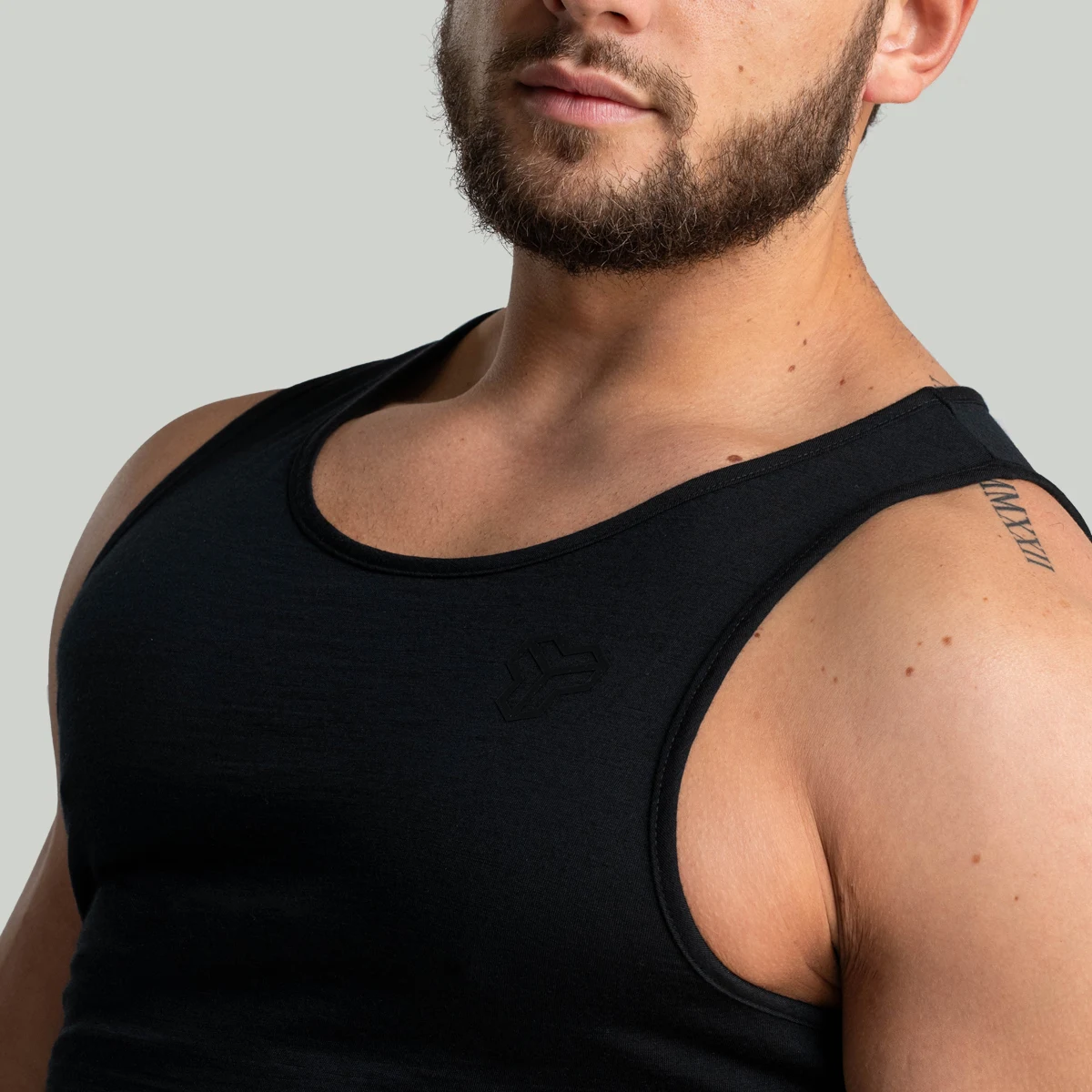 STRIX MERINO I Tank Top Black · záber 2