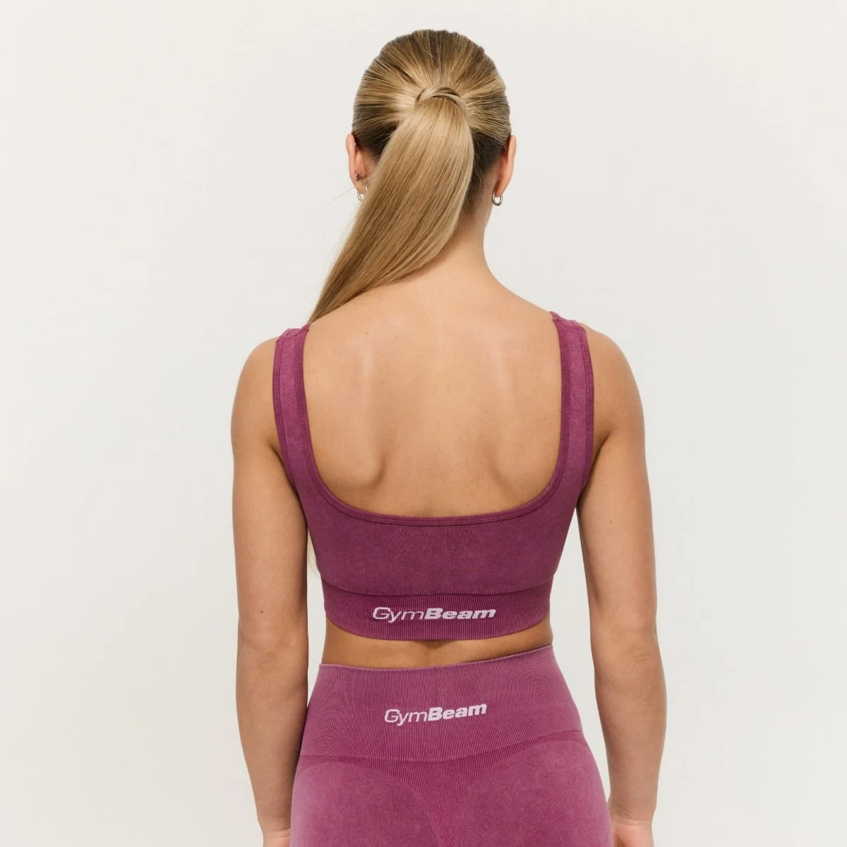 GymBeam Lift Seamless Sports Bra Plum - Rozmiar: XS | Kolor: Czerwony | Waga: 0,086 g | Opakowanie: 70 · záber 4