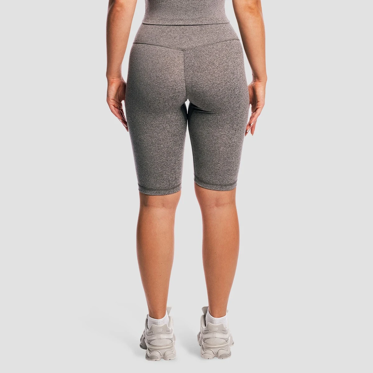 GymBeam Women‘s Core Shorts Storm - Rozmiar: XS | Kolor: Szary | Waga: 0,136 g · záber 3