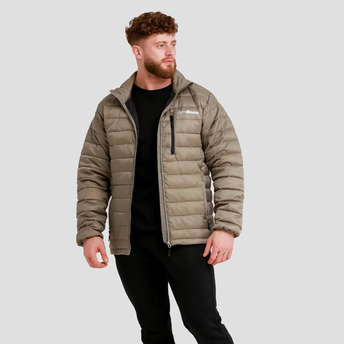 GymBeam Men‘s Puffer Jacket Vetiver/Black - Rozmiar: S | Kolor: Zielony | Waga: 0,51 g | Opakowanie: 20 · záber 3
