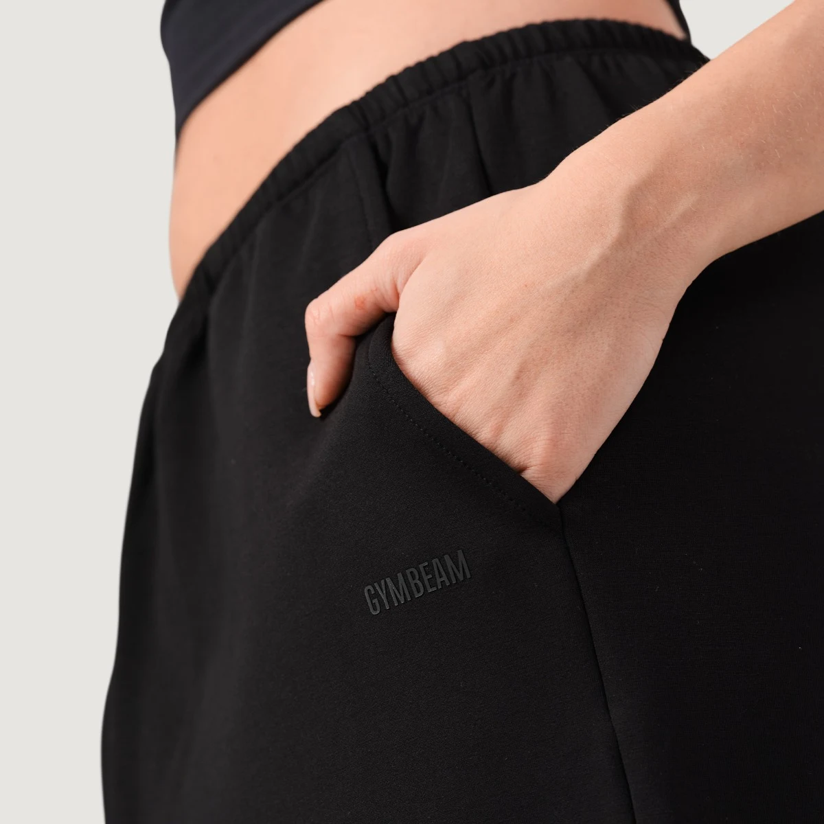 GymBeam Women‘s NEO Joggers Black - Rozmiar: XL | Kolor: Czarny | Waga: 0,624 g | Opakowanie: 34 · záber 2