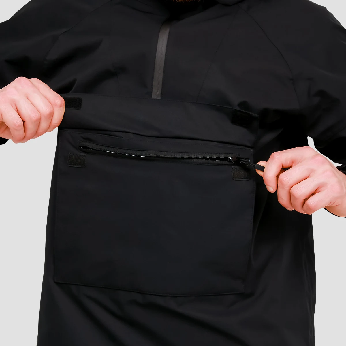 GymBeam Men‘s Rain Smock Jacket Black - Rozmiar: S | Kolor: Czarny | Waga: 0,37 g | Opakowanie: 20 · záber 2