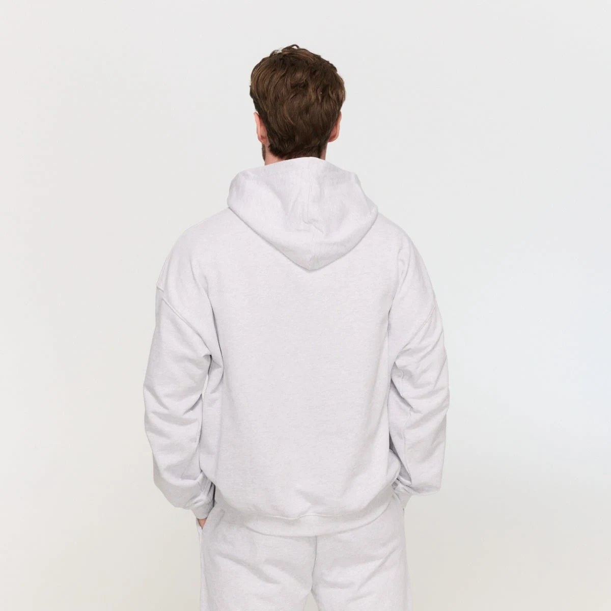 GymBeam Varsity Hoodie Grey - Kolor: Szary | Waga: 0,8002 g | Opakowanie: 18 · záber 4